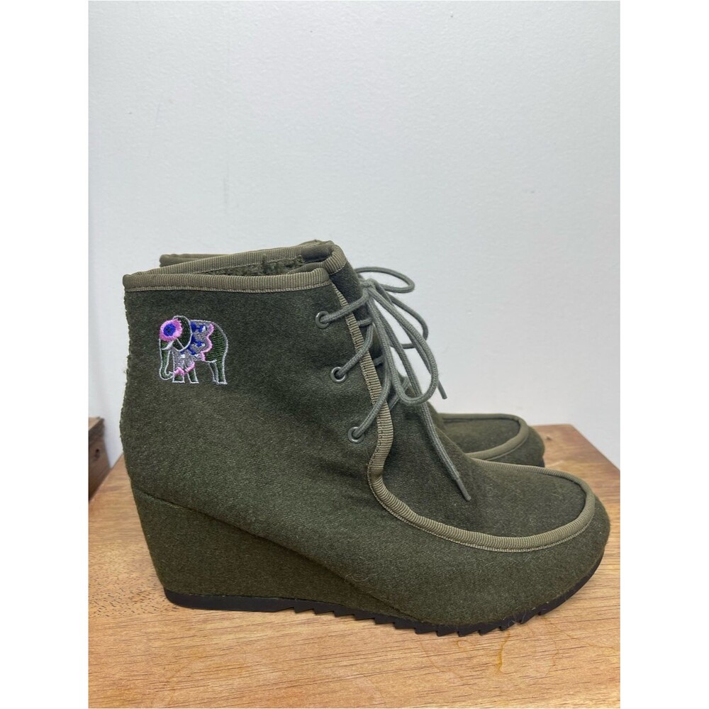 Sakroots Peace Elephant Wedge Ankle Boots Women’s Size 9 Olive Green